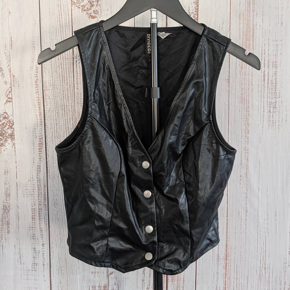 Divided Vest Top Womens S Black V-Neck Sleeveless GB Coating: sub-brand line